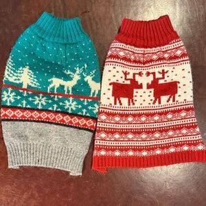 Festive Dog XS Sweaters with Reindeer and Snowflake Patterns
